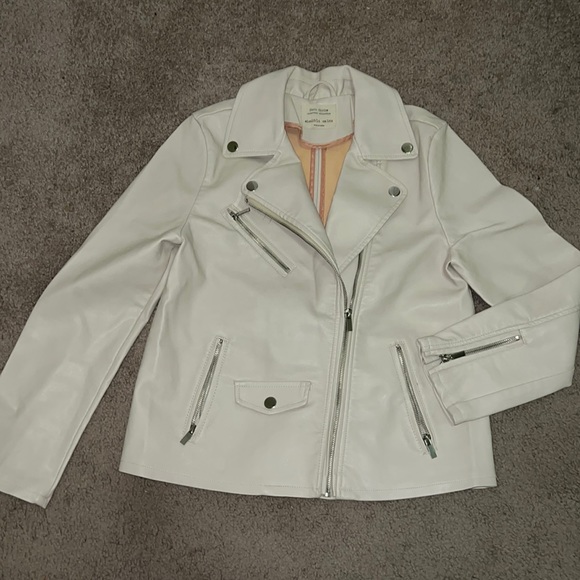 Zara Girls Collection - Picture 1 of 3